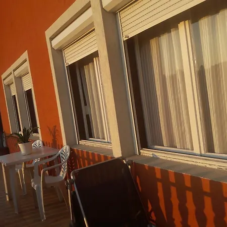 Apartmán Gyongyi Apartman